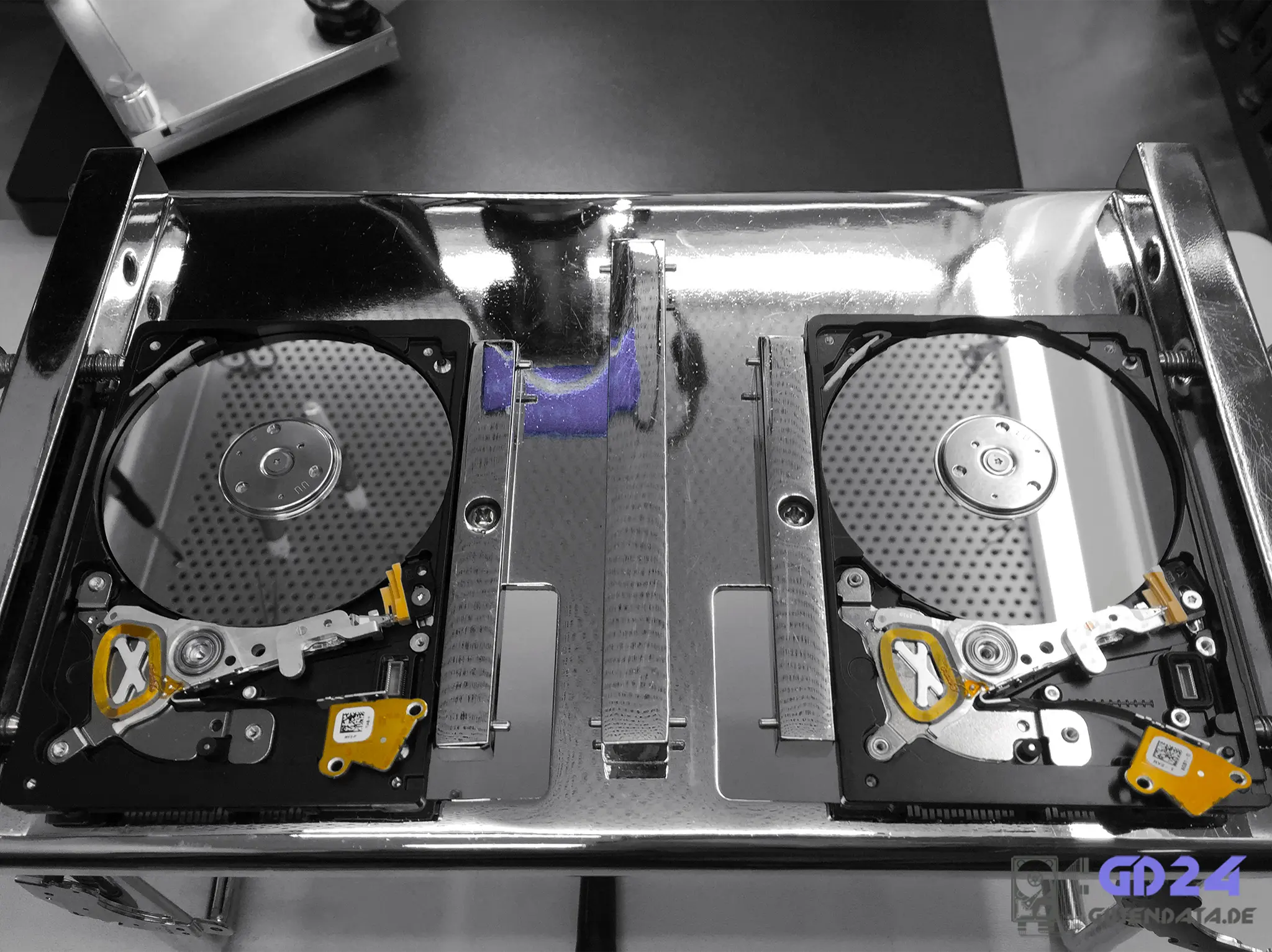 Head stack remover tool for HDD
